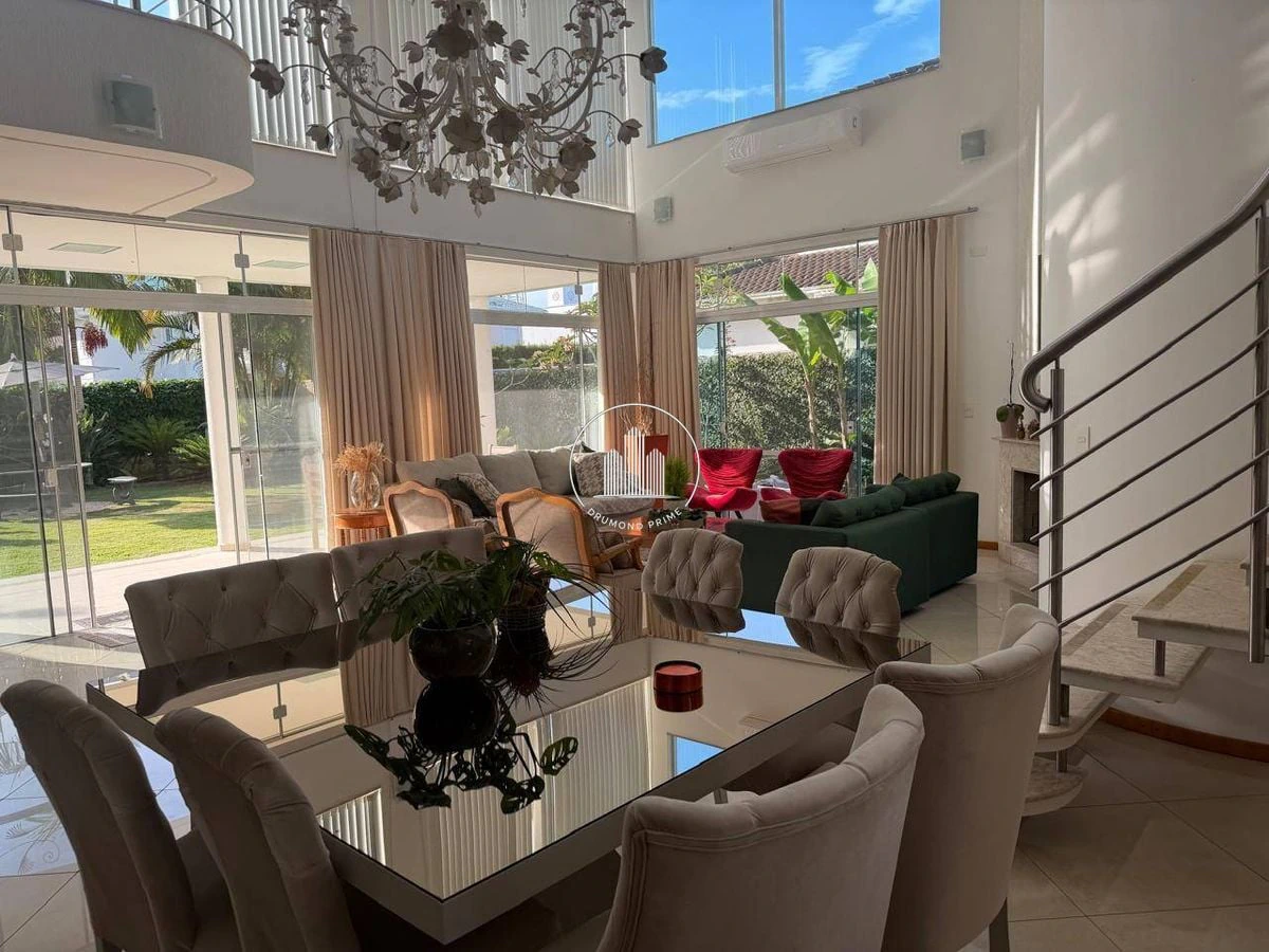 Casa com 5 quartos e piscina privativa — photo 2