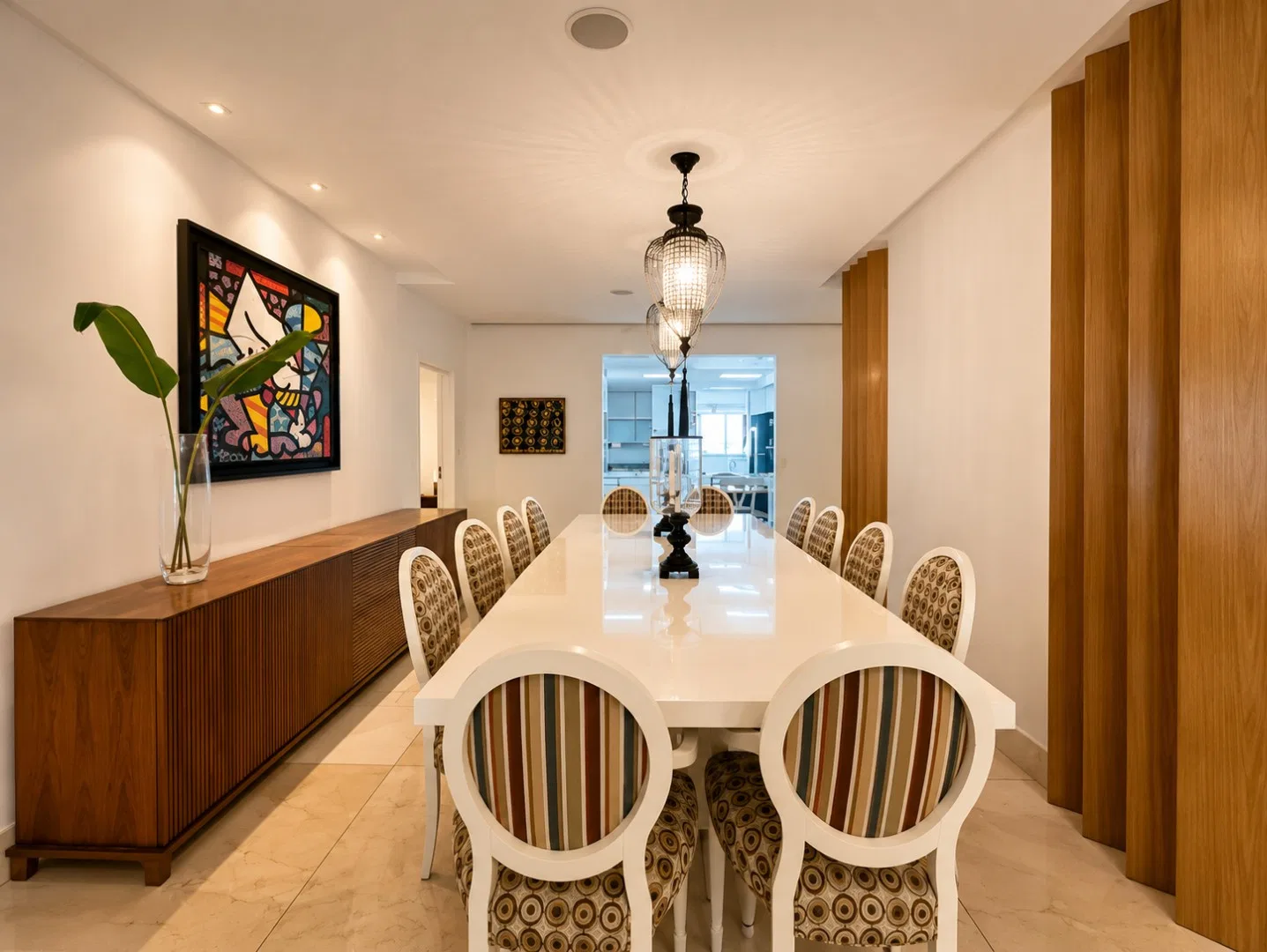Rental apartment with 4 en-suite bedrooms and 282 m² — photo 27