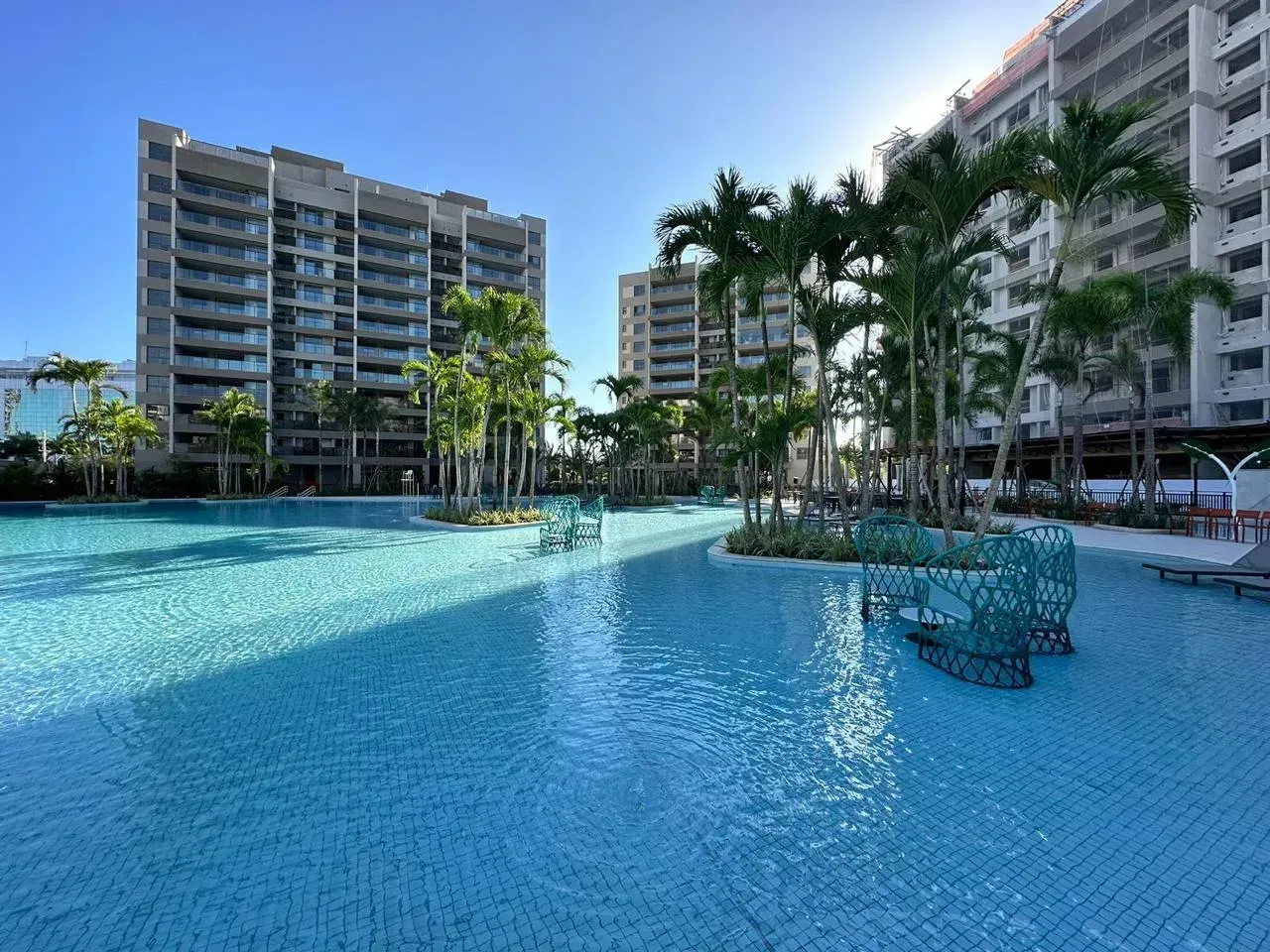 Apartamento mobiliado com 4 quartos e 5 banheiros — photo 75