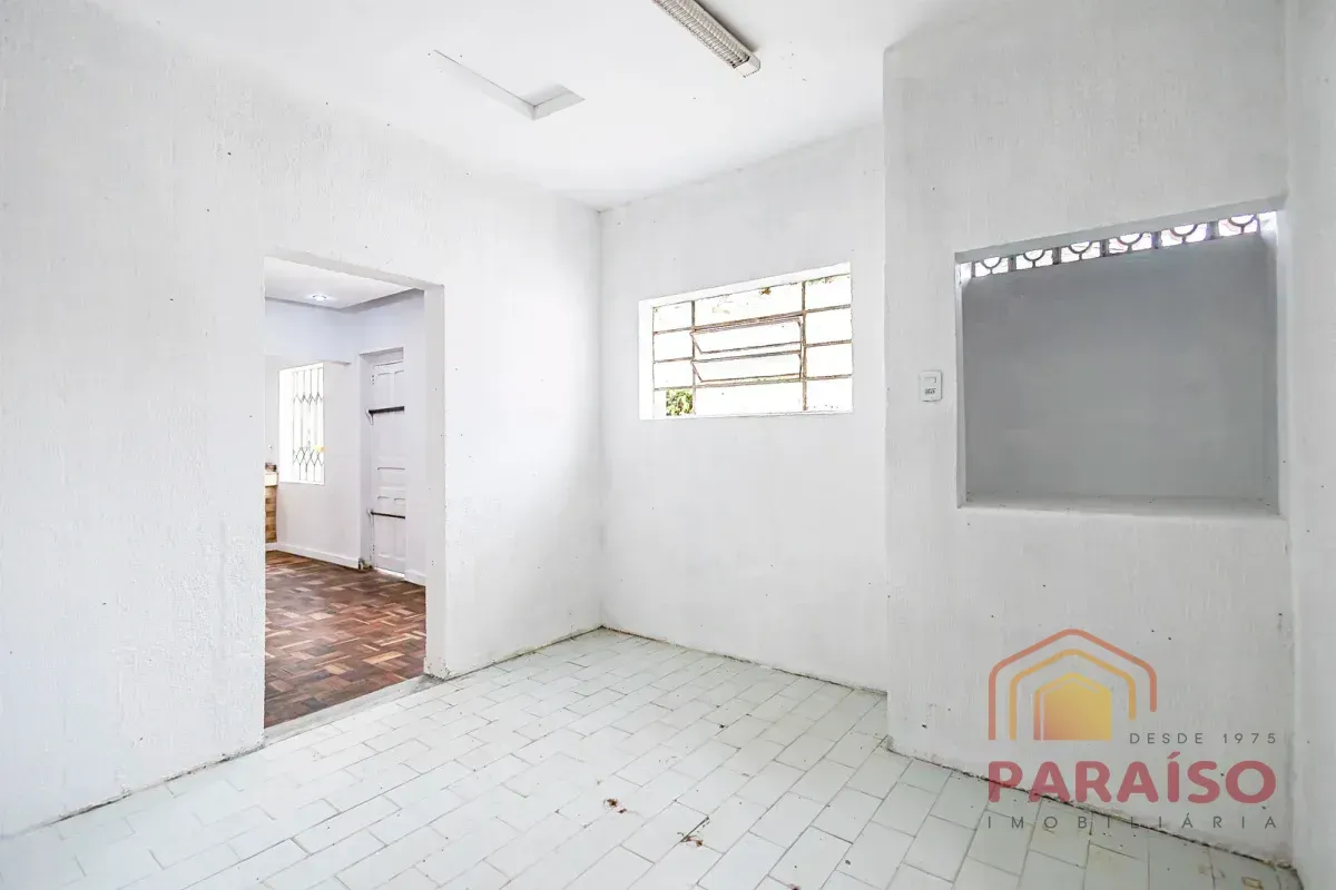 Деревянный пол или ламинат и 4 спальни: дом 165 м² — photo 21