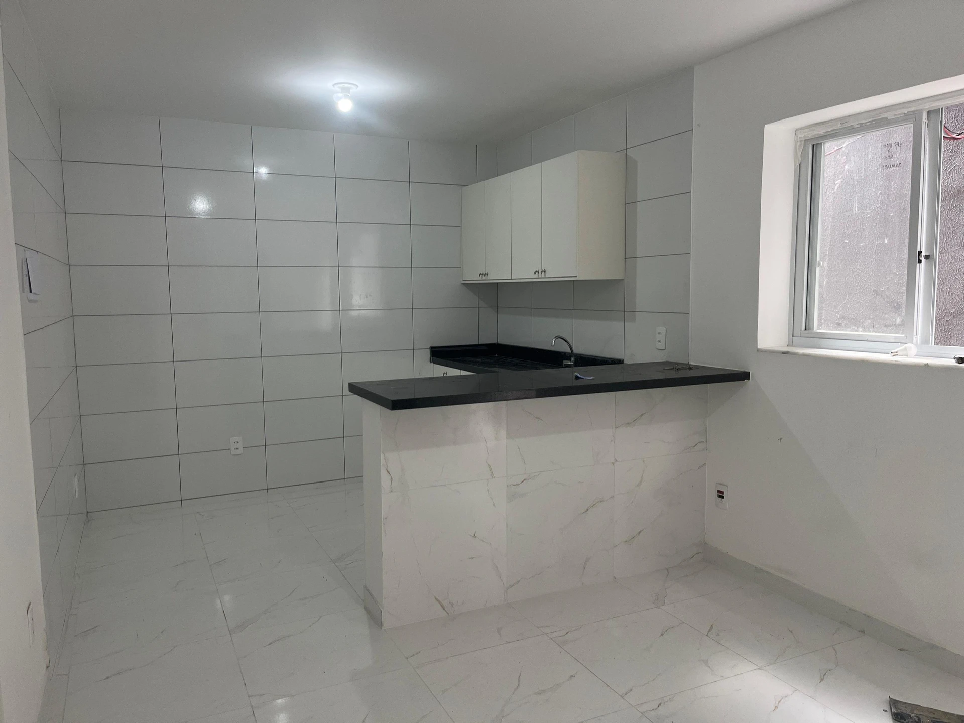 Unfurnished house with 2 bedrooms and open-plan kitchen — photo 3