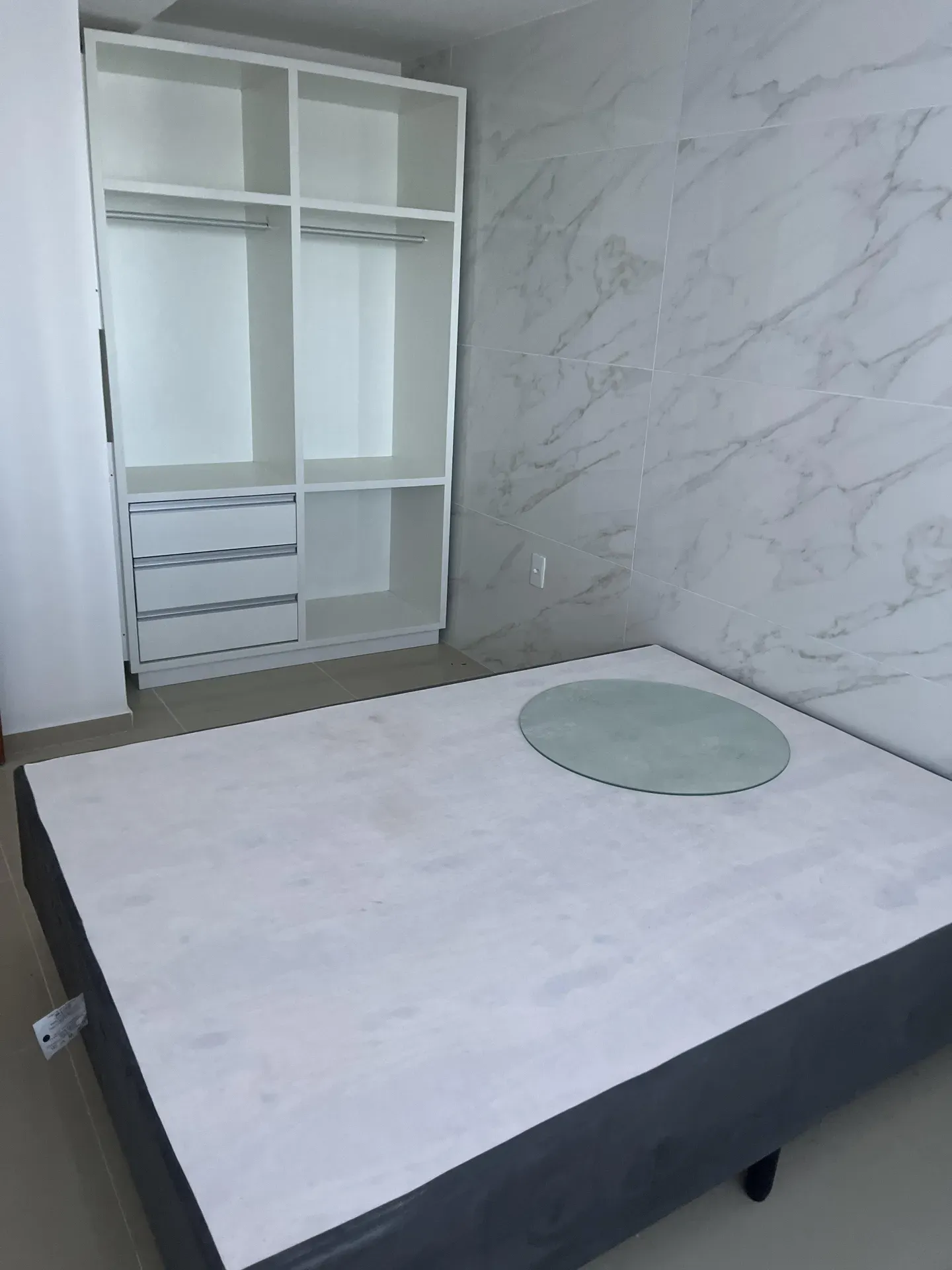 Квартира з 1 спальнею та приватним садом — photo 3
