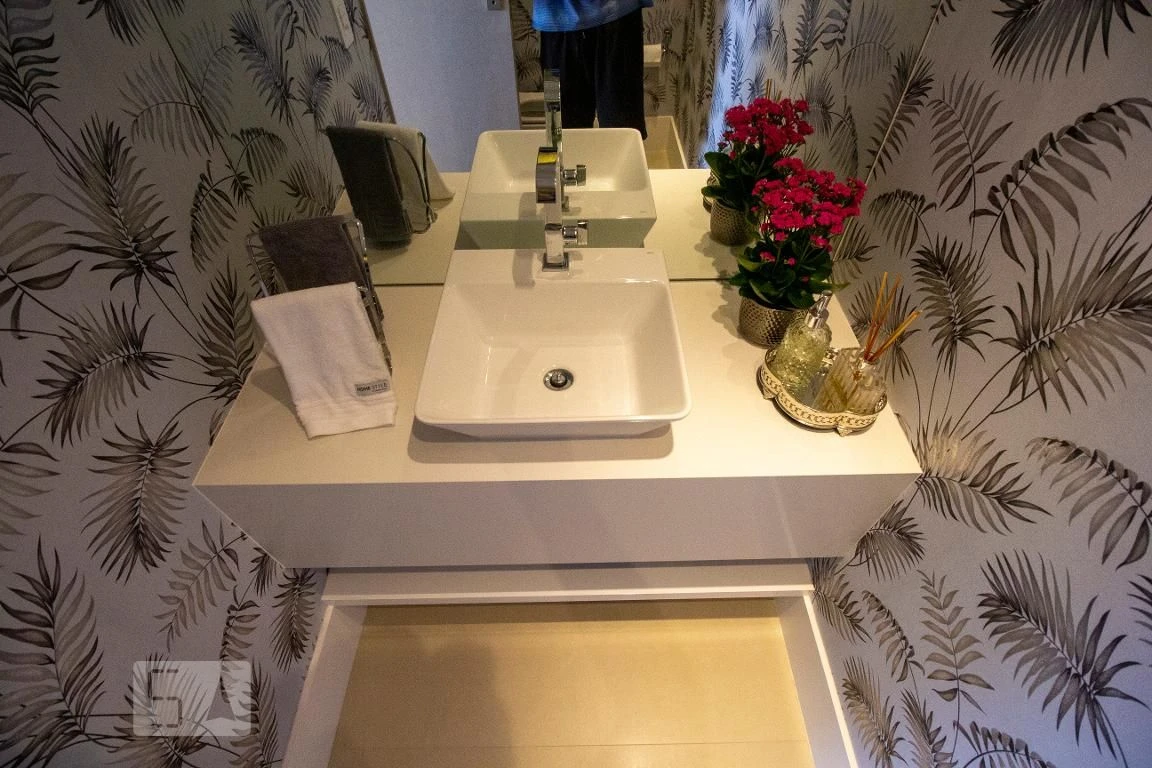 Apartamento de 4 quartos com janelas do piso ao teto, Centro — photo 52