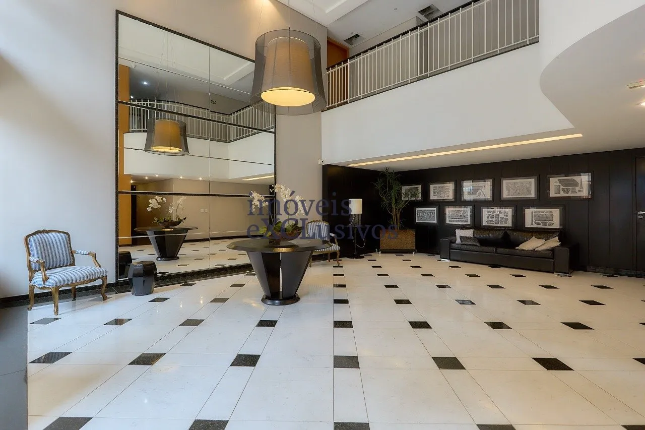 Floor-to-ceiling windows in a 3-bedroom apartment, 146 m² — photo 20