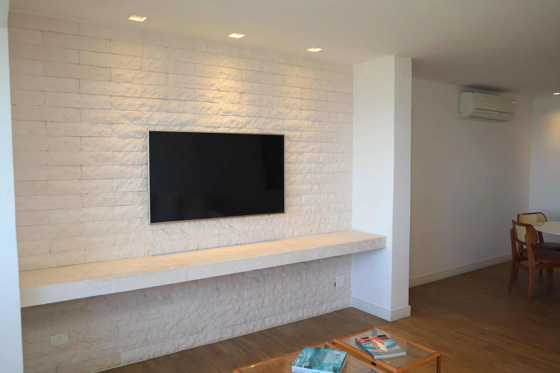Apartamento mobiliado com 3 quartos e varanda — photo 47