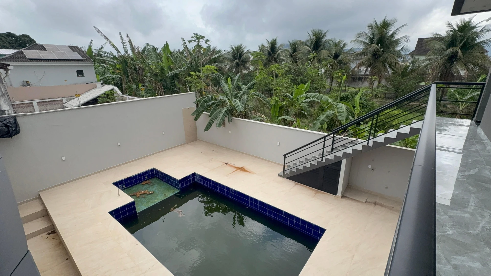 House, 350 m², with a garden — photo 10