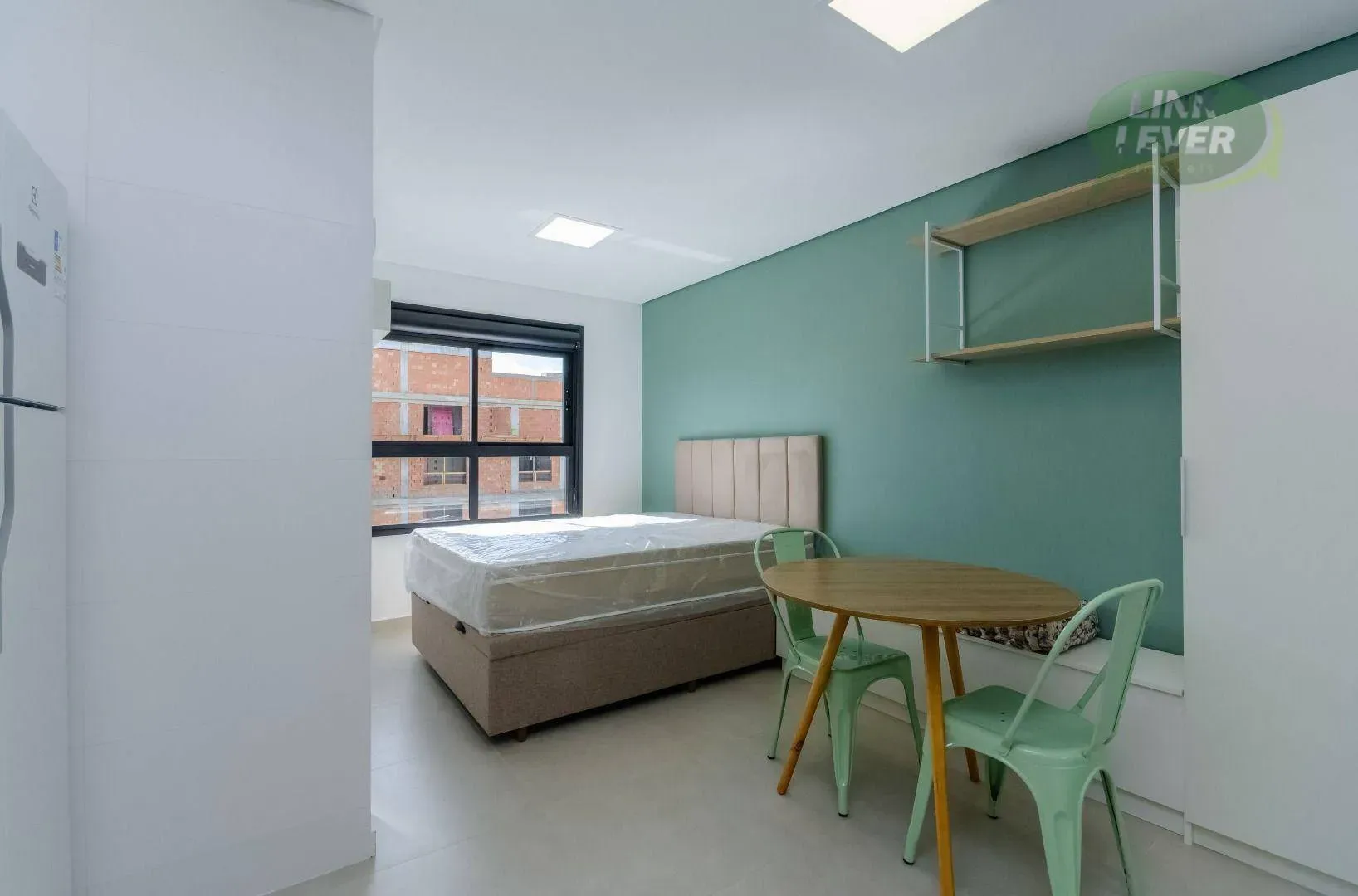 Furnished studio in a building with a coworking space — photo 12