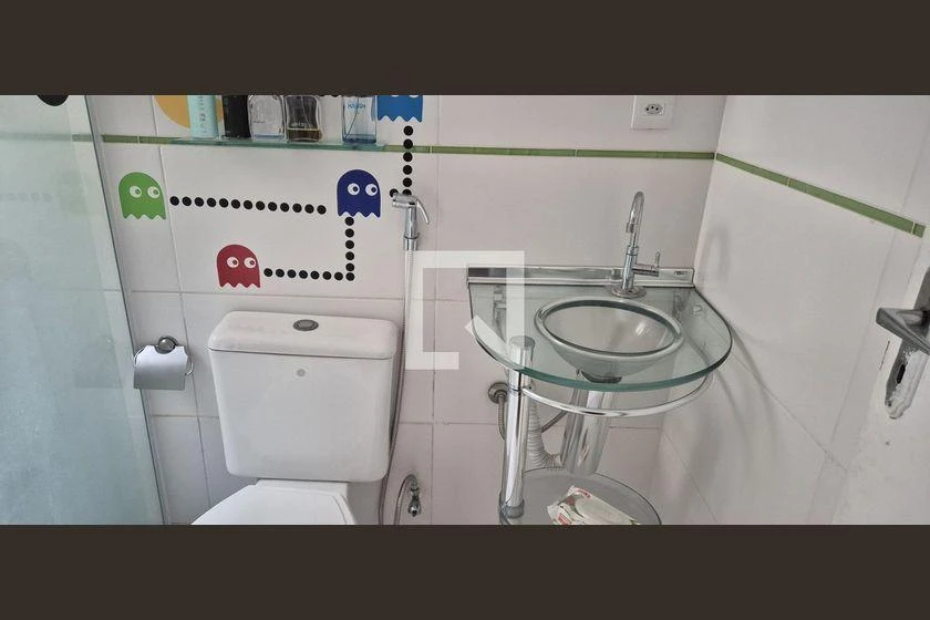 Furnished studio, 30 m², with a washing machine — photo 14