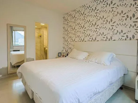 100 m² apartment with 3 bedrooms and 1 en-suite — photo 3