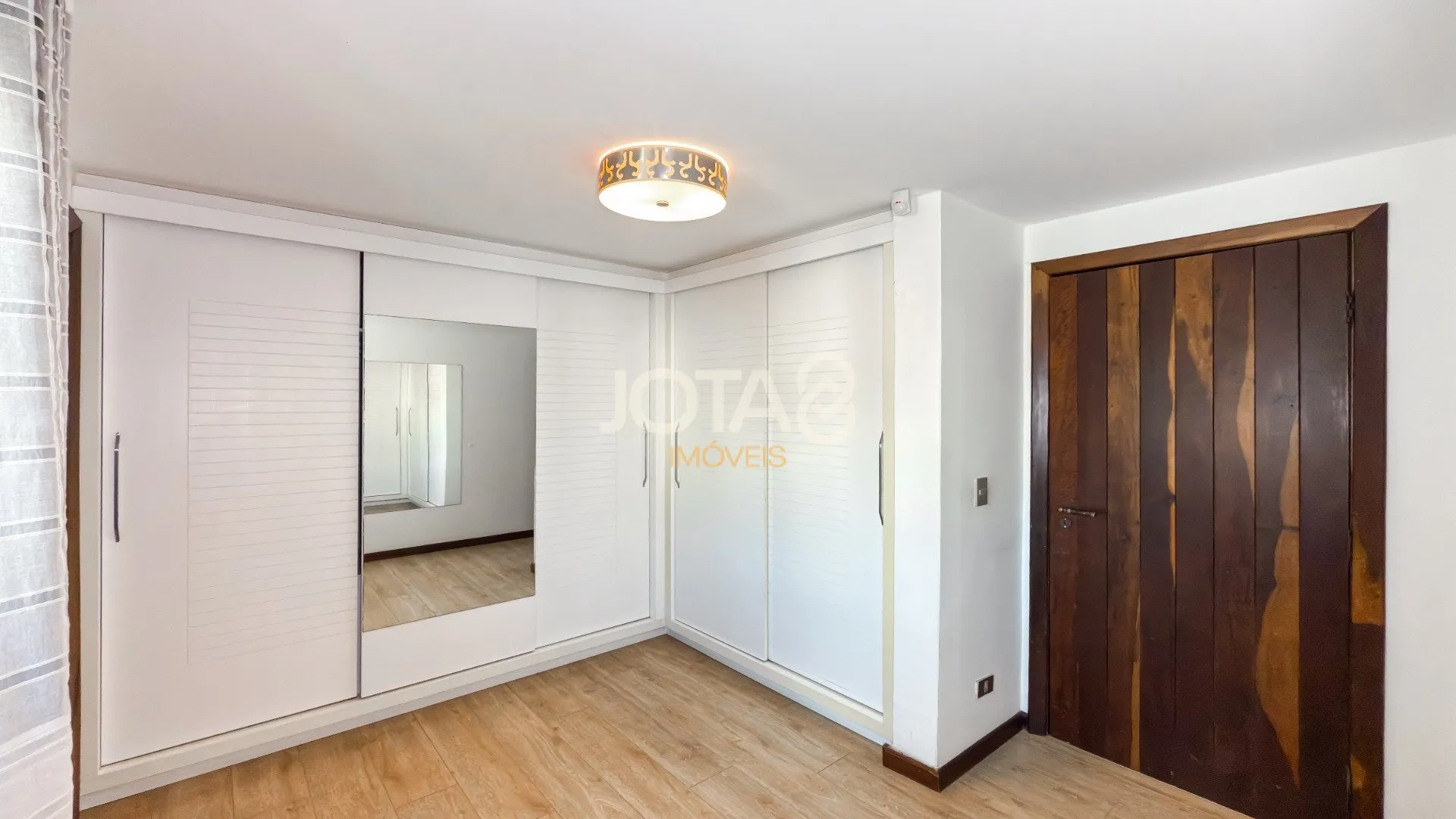 Casa com piscina de uso exclusivo e 4 suítes — photo 24