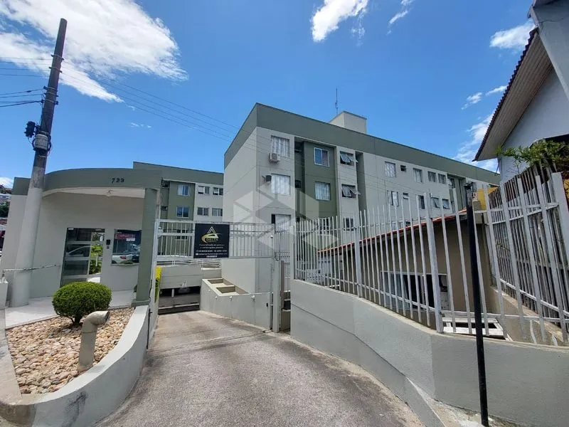 Apartamento térreo de 50 m² com ar-condicionado e 2 quartos