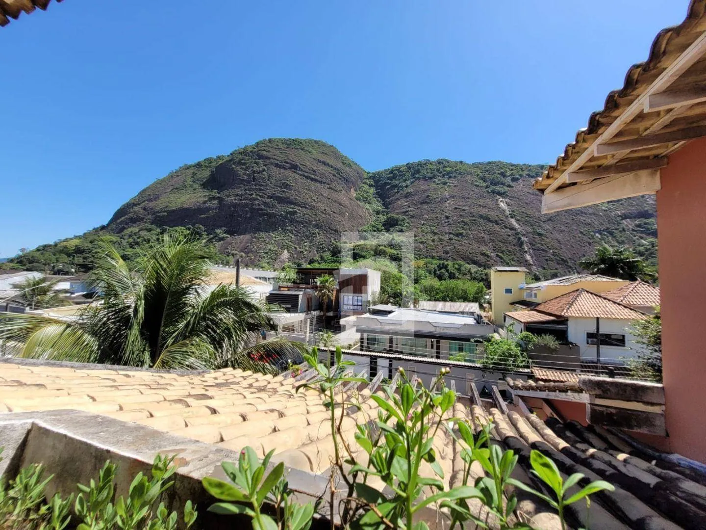 Furnished triplex house with 4 bedrooms 4 baths and 3 parking — photo 24