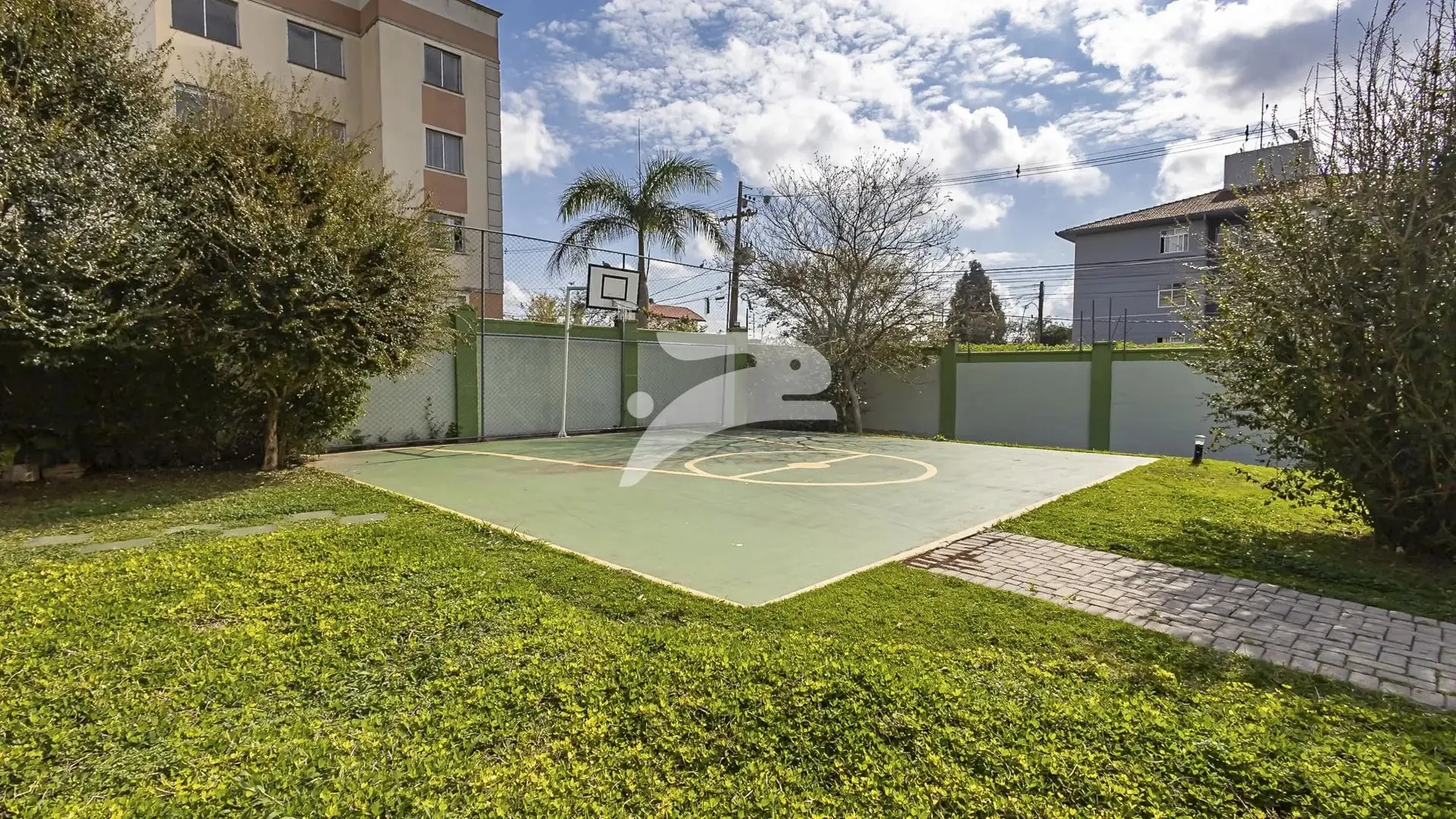 2-bedroom apartment with a washing machine in Curitiba — photo 26