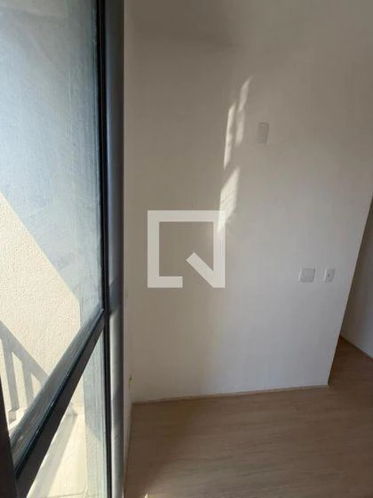 Wood or laminate floors in a 3-bedroom apartment, 63 m² — photo 3