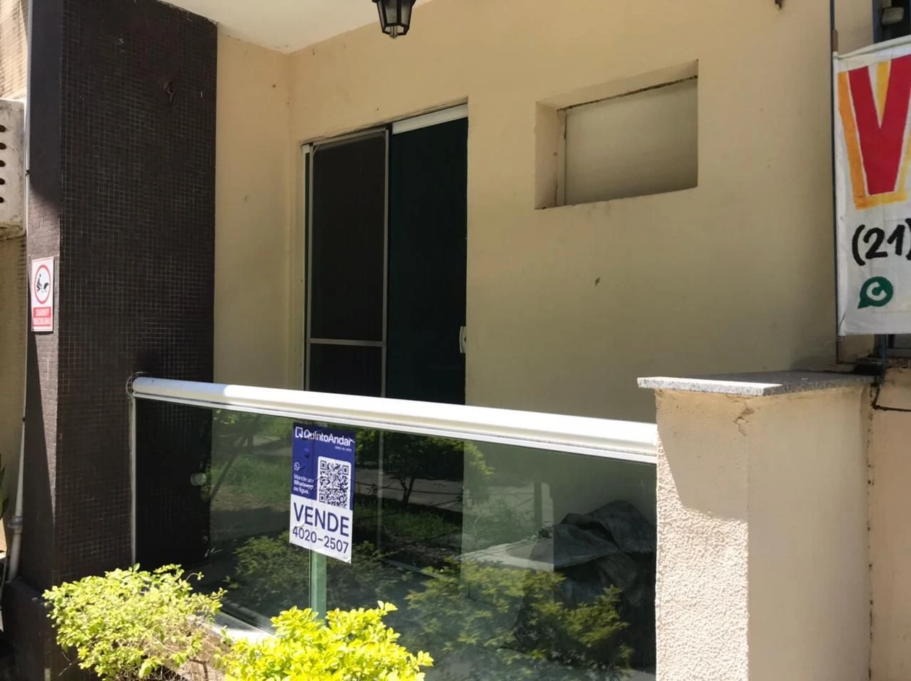 Unfurnished 2-bedroom apartment with a balcony — photo 10