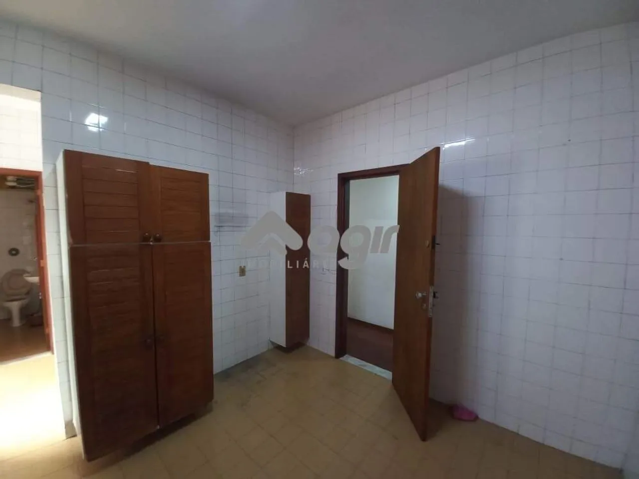 4-bedroom apartment with balcony and 2 parking spots — photo 9