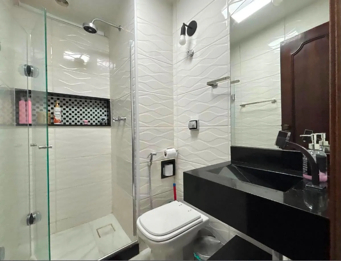Furnished apartment with 3 bedrooms and 3 bathrooms — photo 21