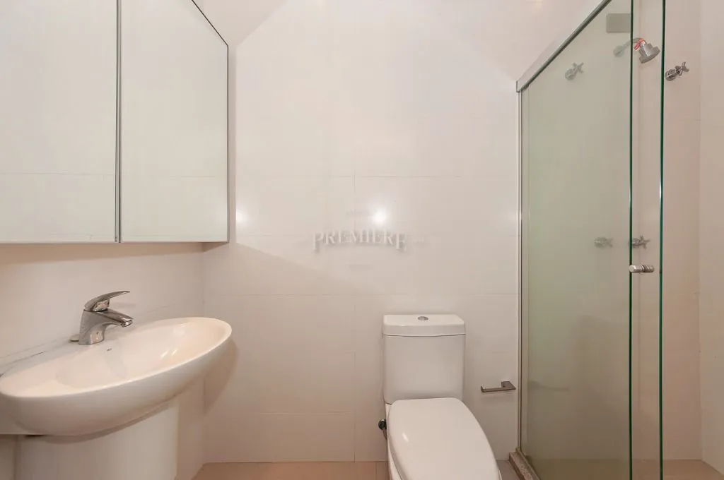 Меблированная квартира с 4 спальнями-сьютами и 6 санузлами — photo 40