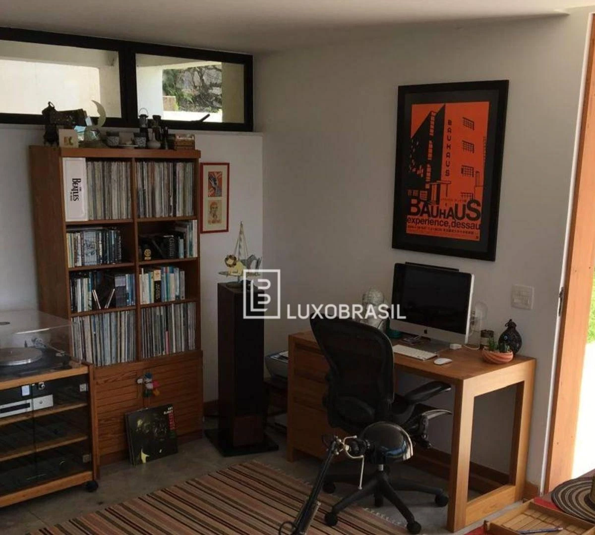 Casa sin muebles de 422 m², 3 dormitorios y 1 plaza — photo 20