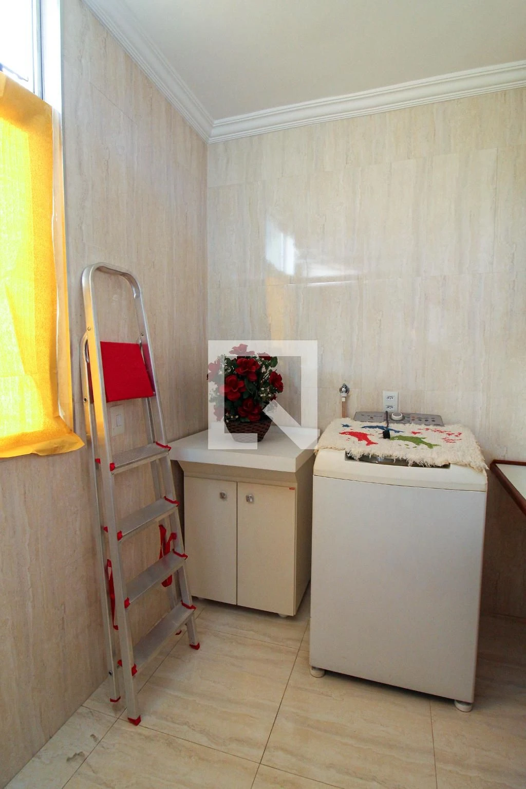 Furnished 2-bedroom apartment with 2 bathrooms — photo 13