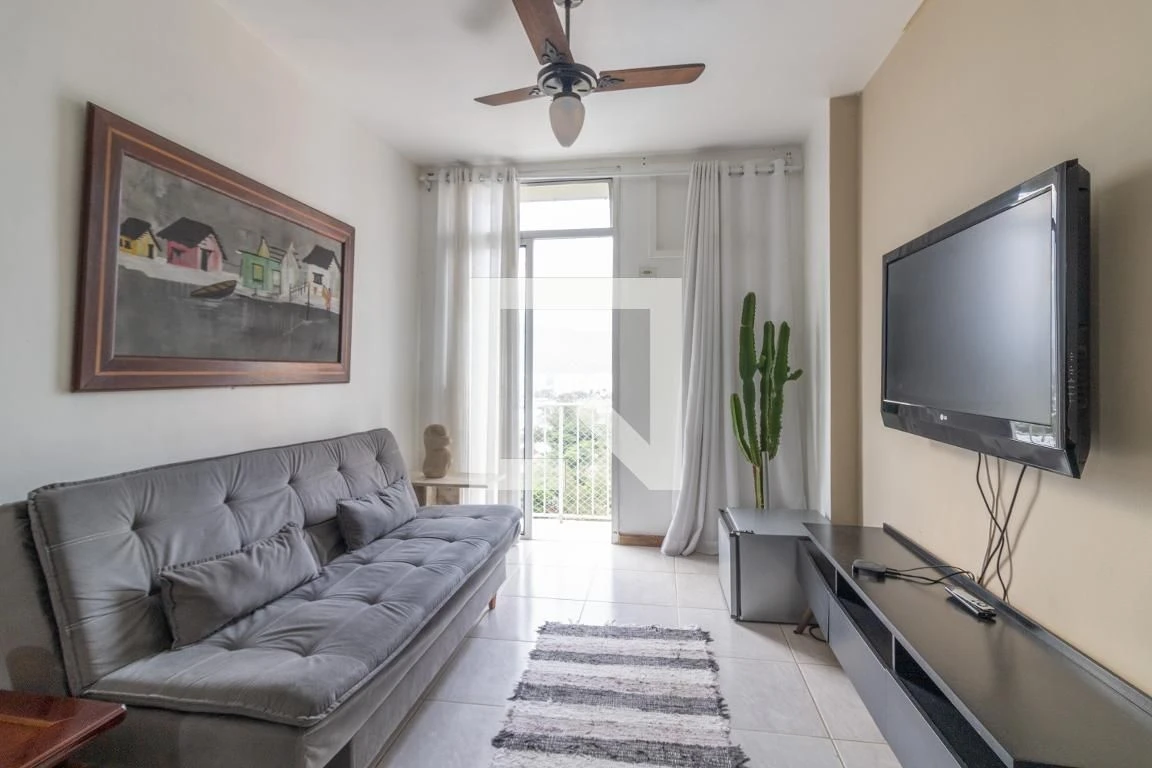 Apartamento mobiliado com 2 quartos e varanda — photo 9