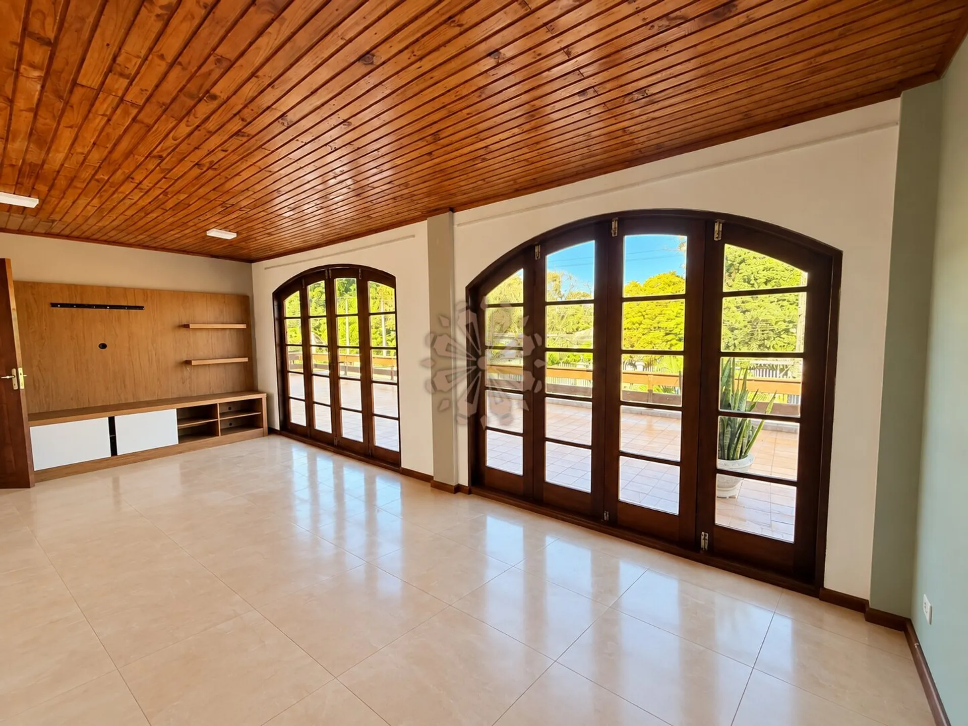 3-bedroom house, 1 with its own bathroom, 200 m², Curitiba