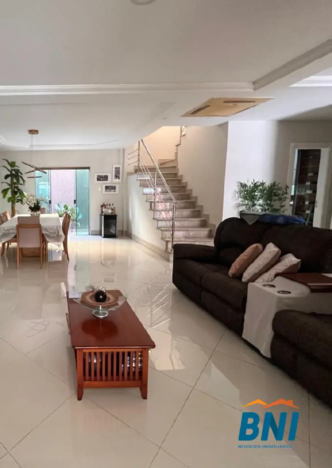 Garden in a 4-bedroom house, 320 m²
