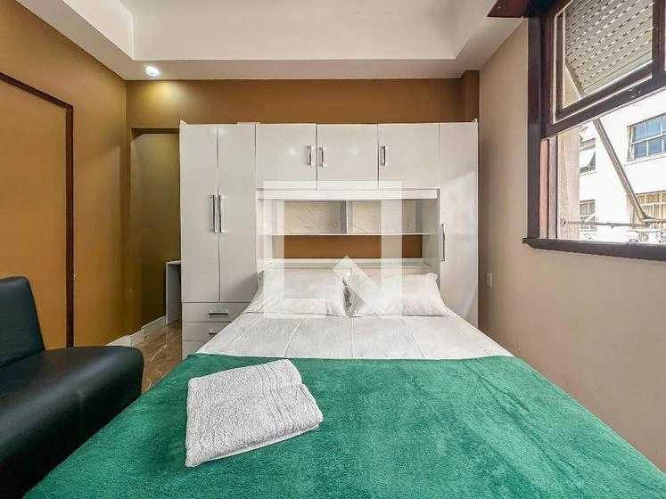 37 m² apartment with a home office and a washing machine — photo 16