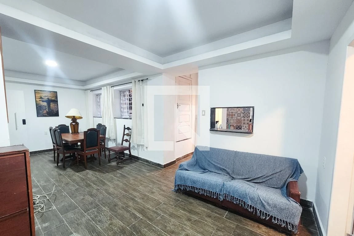 Apartamento mobiliado com 2 quartos em suítes