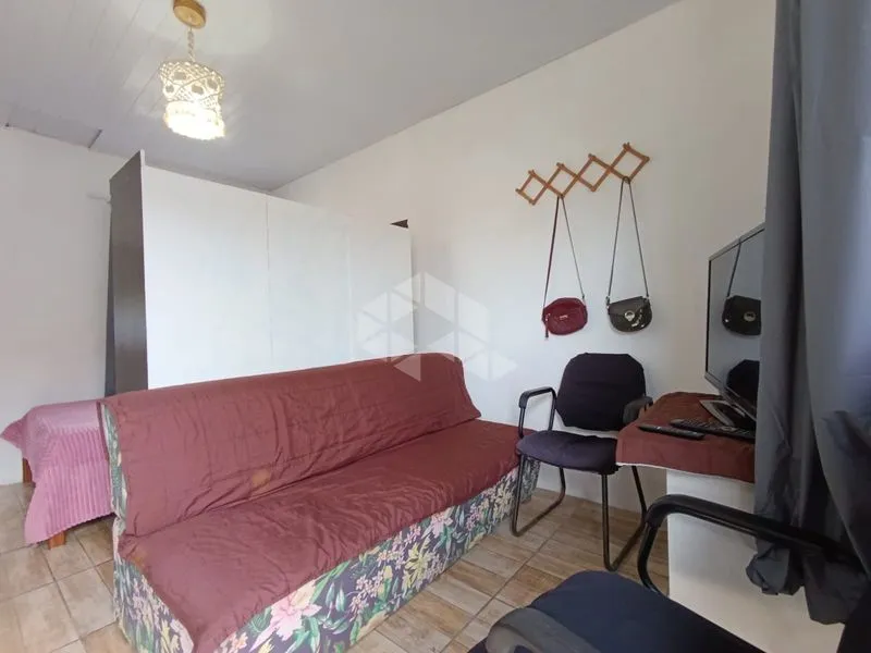 One-bedroom house with a garden — photo 14