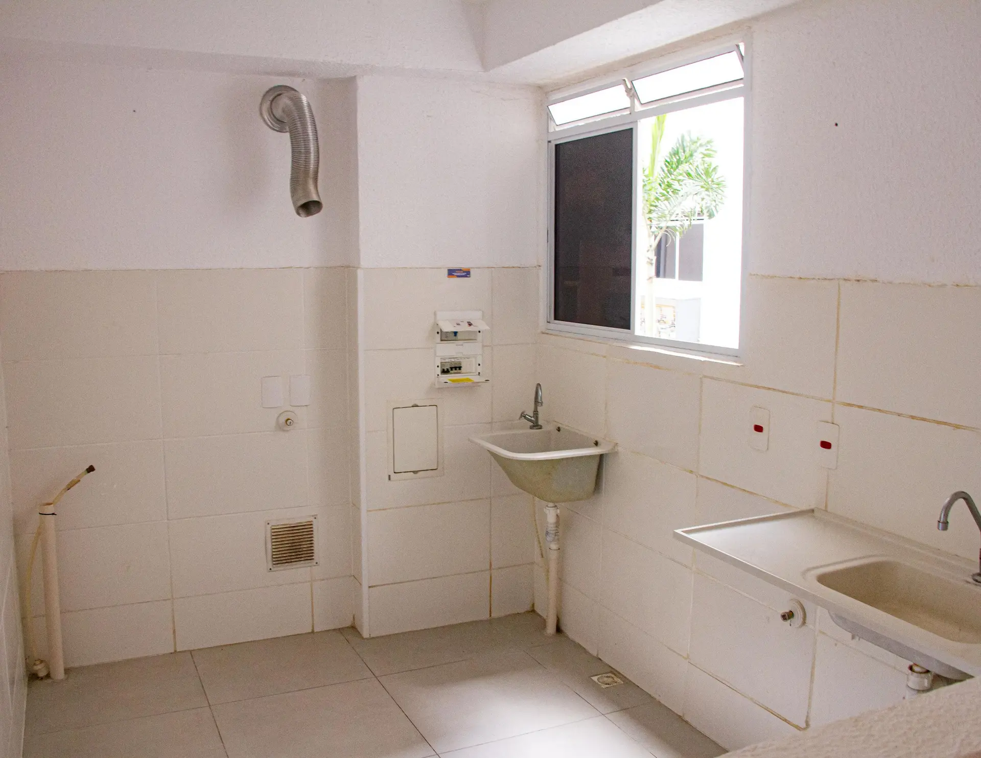 Unfurnished 2-bedroom apartment with 1 bathroom and 1 parking — photo 7