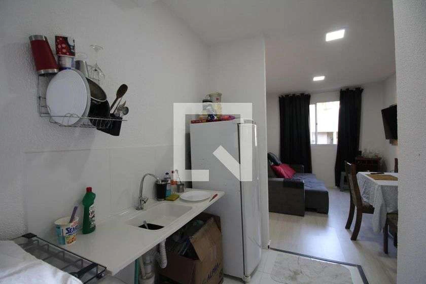 Apartamento de 2 quartos com 1 banheiro e cozinha separada — photo 7