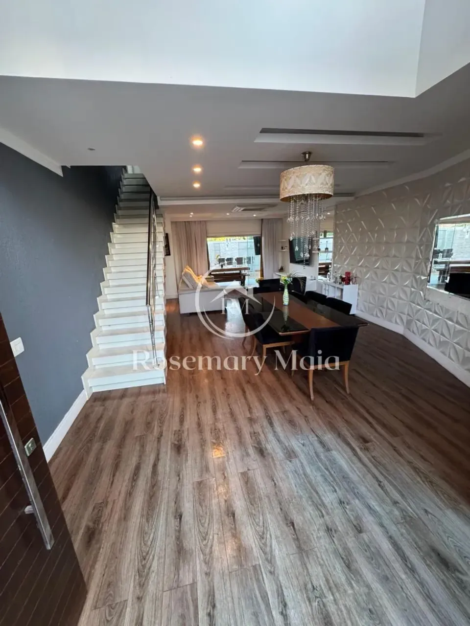 Furnished house with 4 bedrooms and 5 bathrooms — photo 9