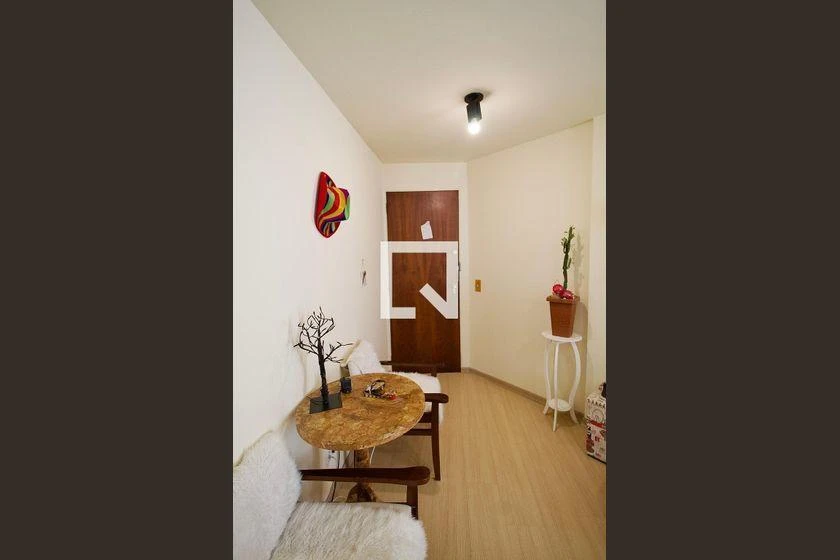 Furnished apartment, 29 m², with a walk-in closet