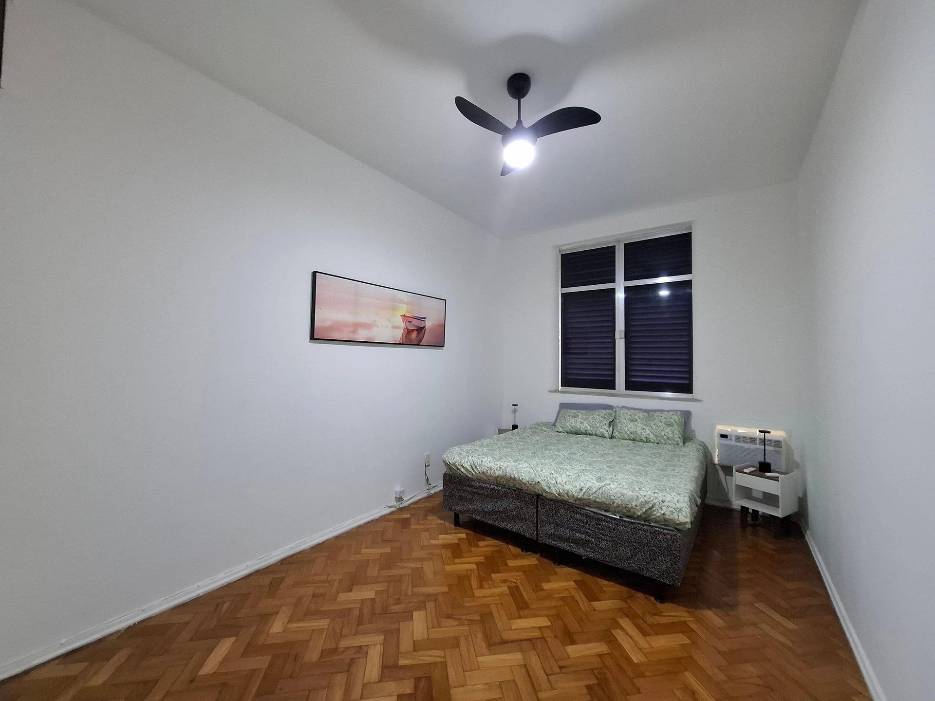 Furnished 4-bedroom apartment with 2 bathrooms — photo 15