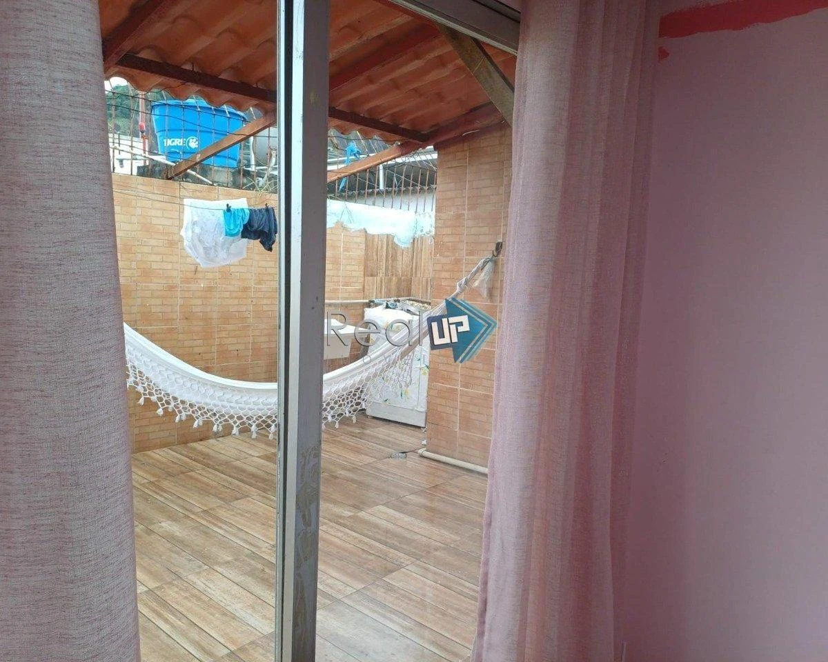 Furnished duplex penthouse with 3 bedrooms and 3 bathrooms — photo 48