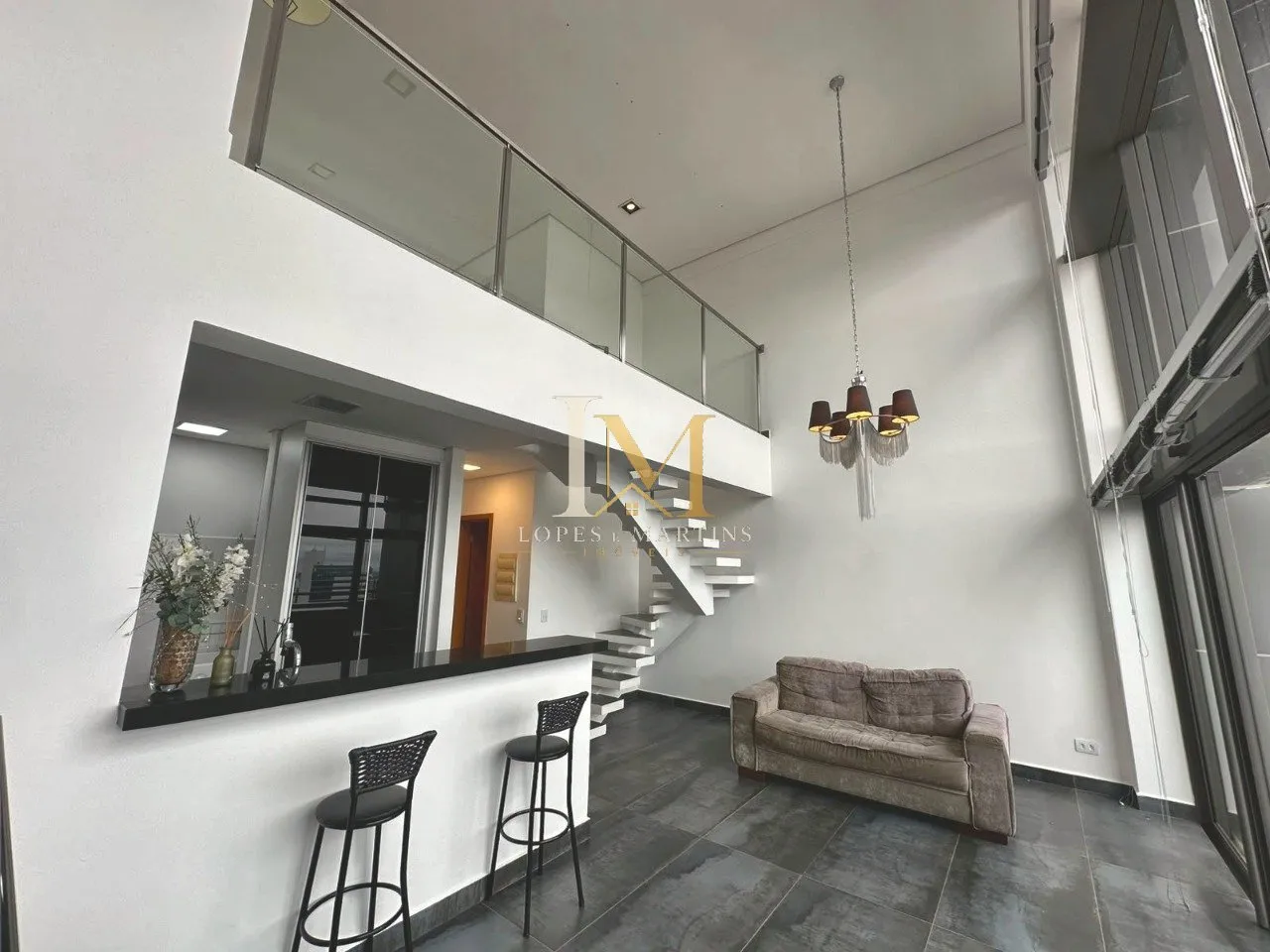 One-bedroom apartment in a building with a gym — photo 31
