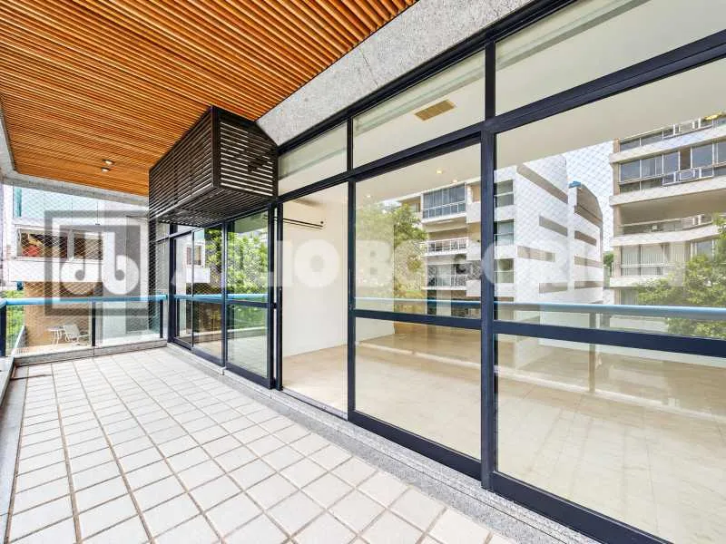Квартира 125 м² із заскленим балконом та видом на гори — photo 6