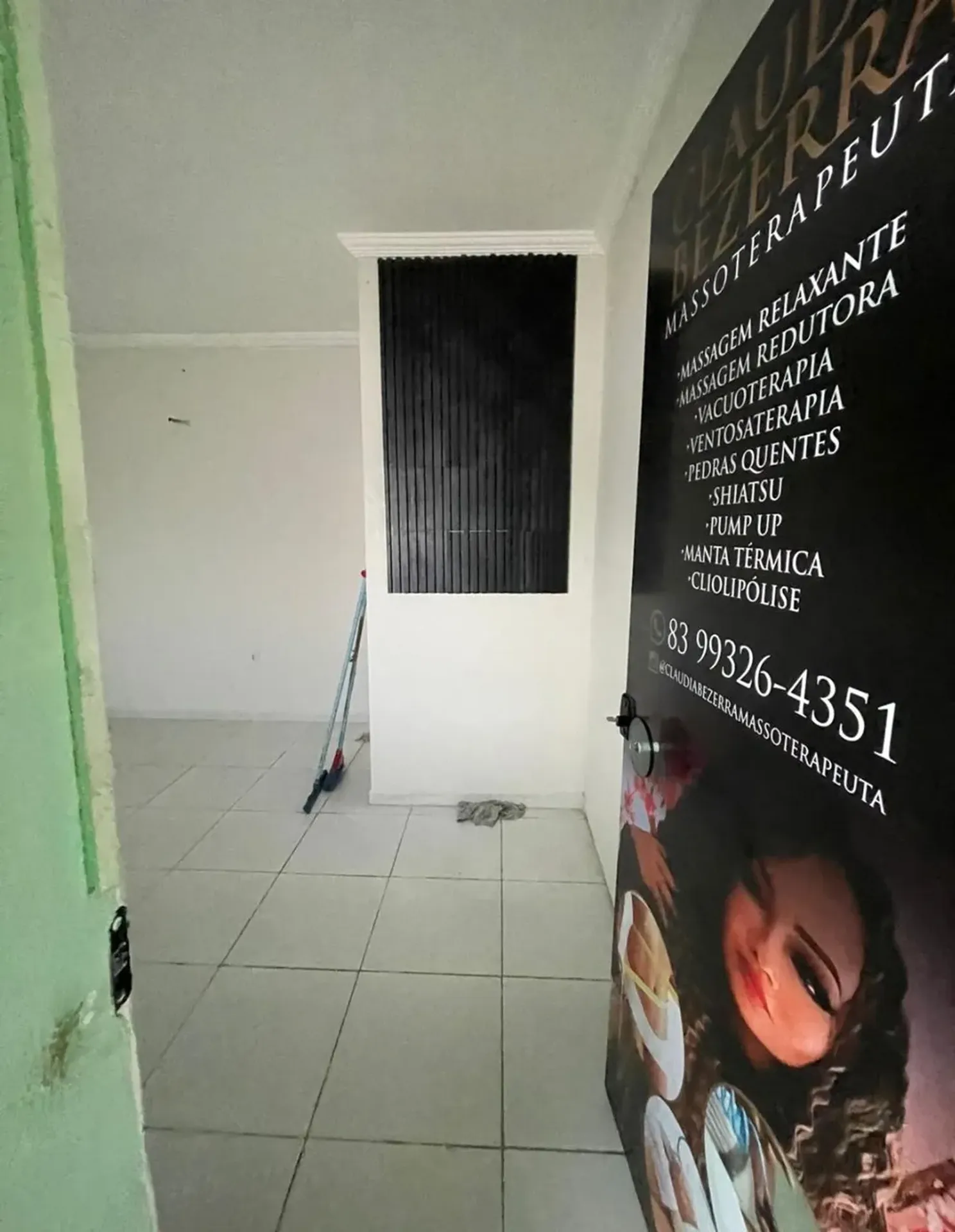 Unfurnished studio with 1 bedroom and 1 parking spot — photo 7