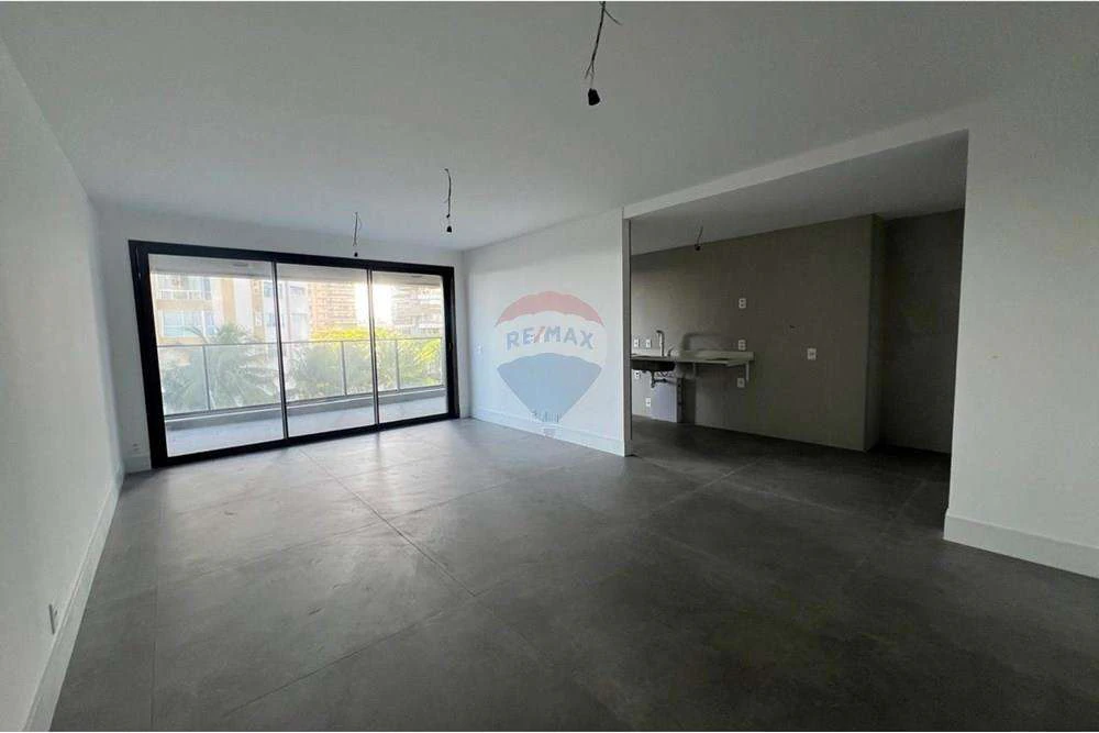 150 m² apartment with 3 en-suite bedrooms and parking — photo 2