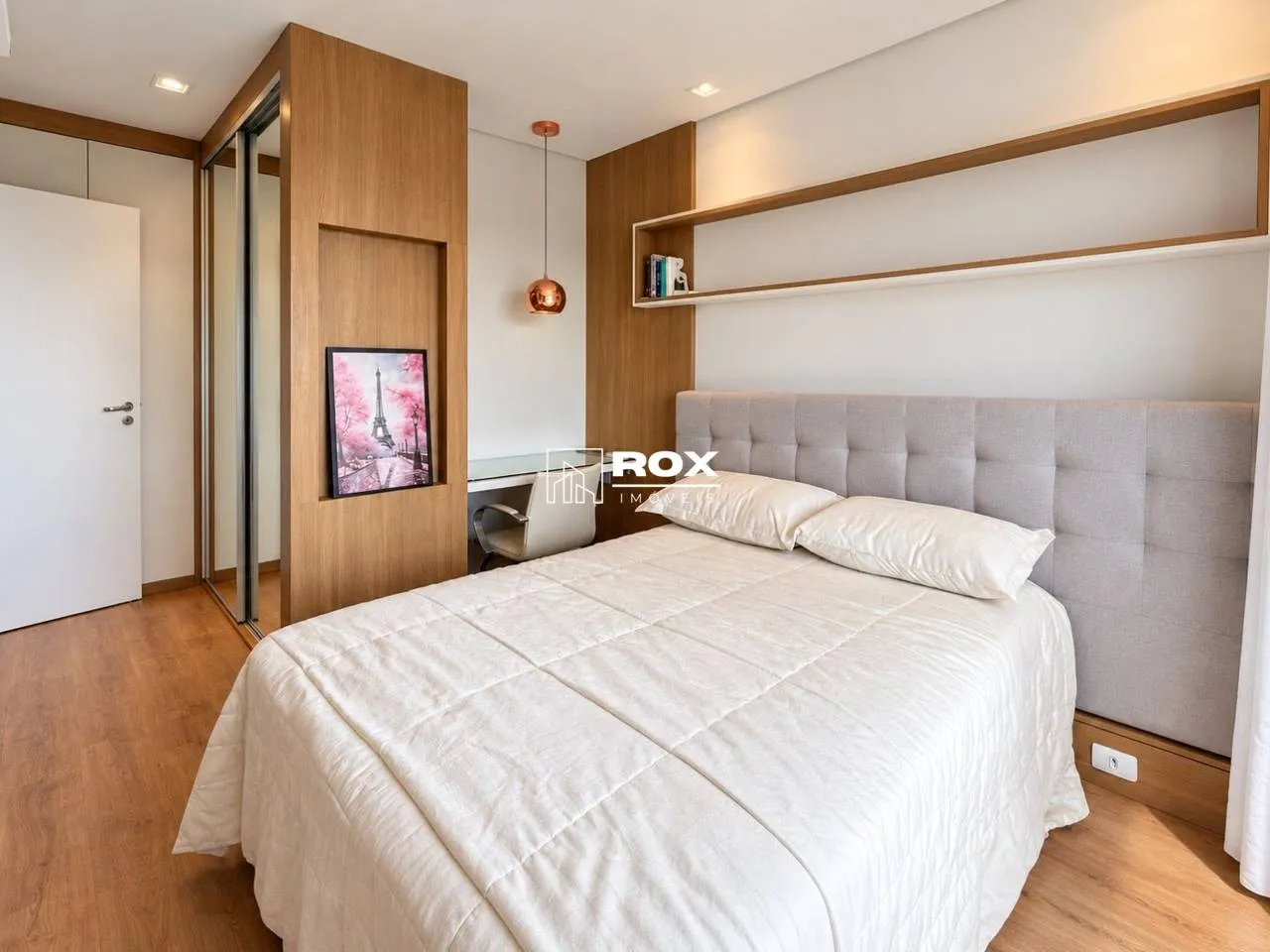 Floor-to-ceiling windows in a 3-bedroom apartment, 150 m² — photo 36
