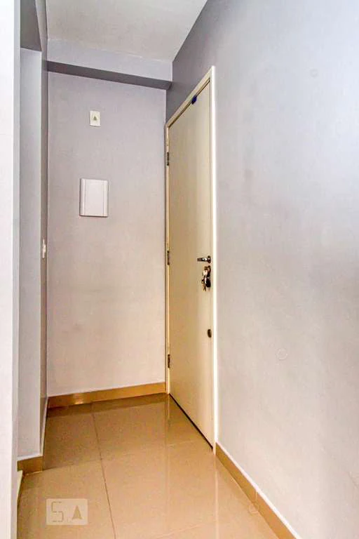 Unfurnished apartment with 2 bedrooms and a balcony — photo 11