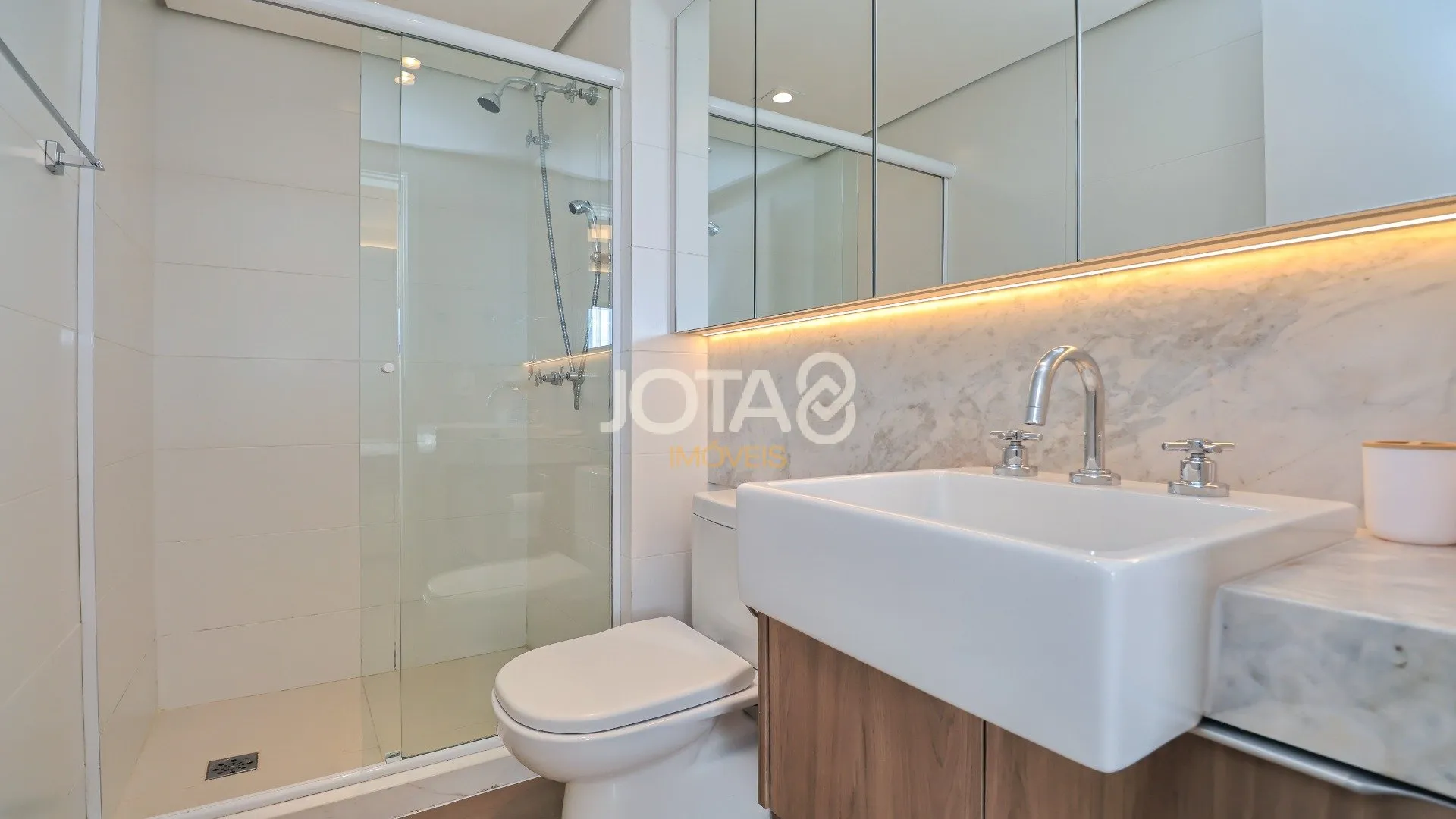 85 m² apartment with 1 bedroom and an open-plan kitchen — photo 23