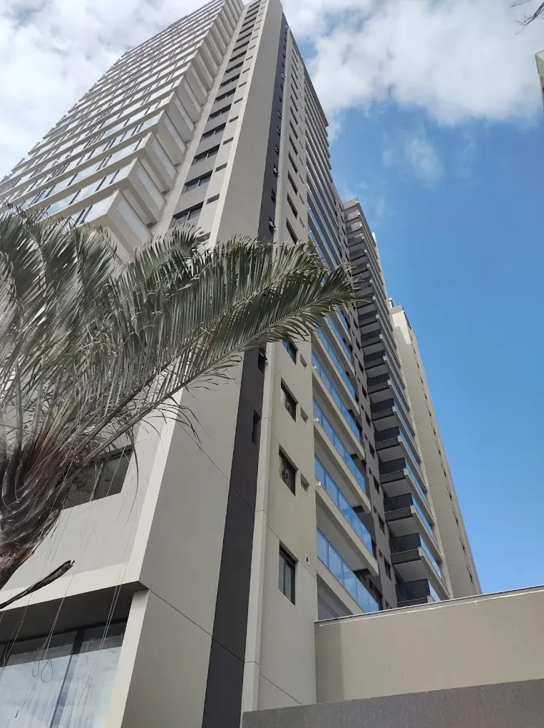 Furnished 2-bedroom apartment with a balcony — photo 32