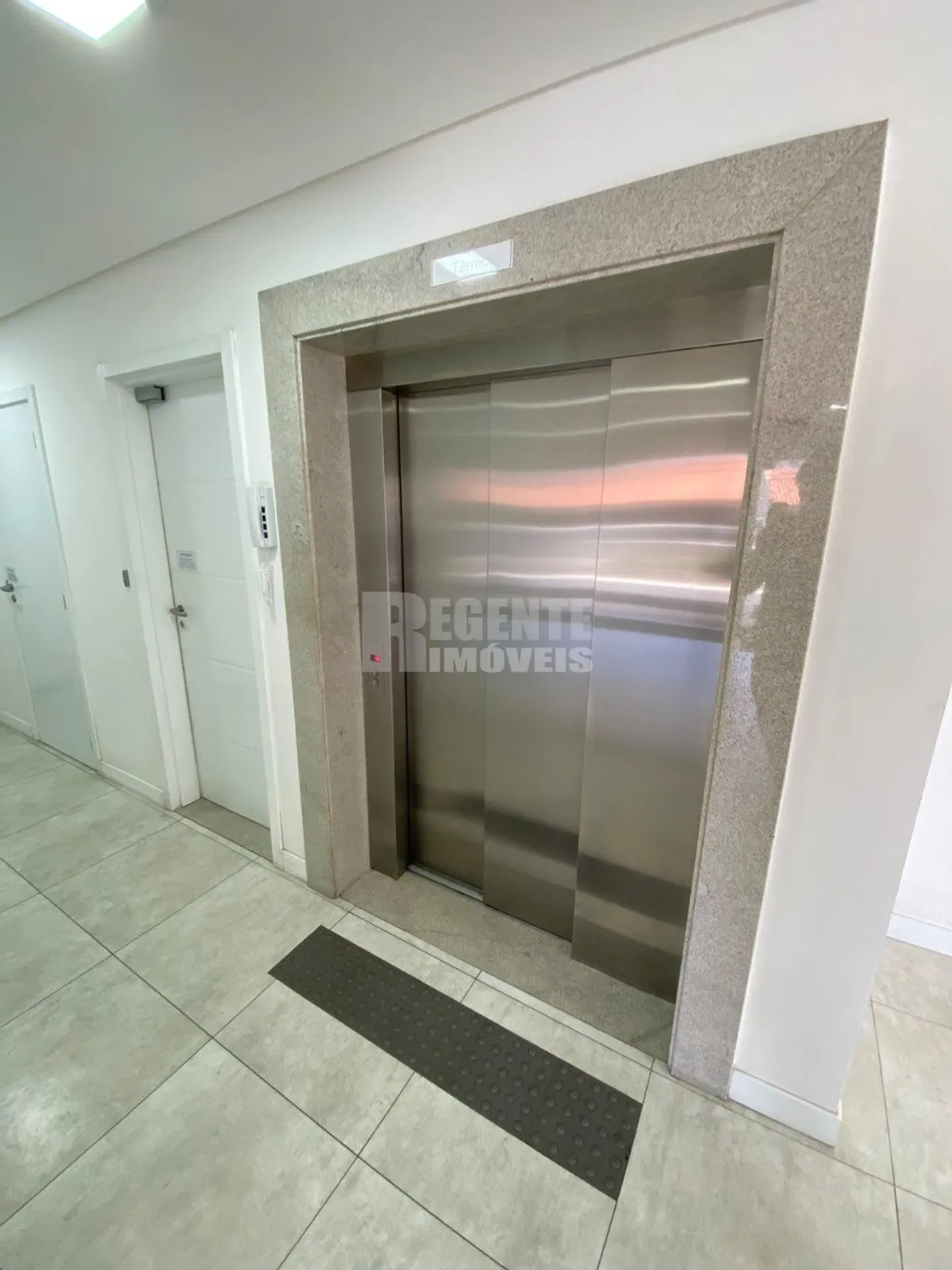 One-bedroom apartment with a private BBQ in Florianópolis — photo 13