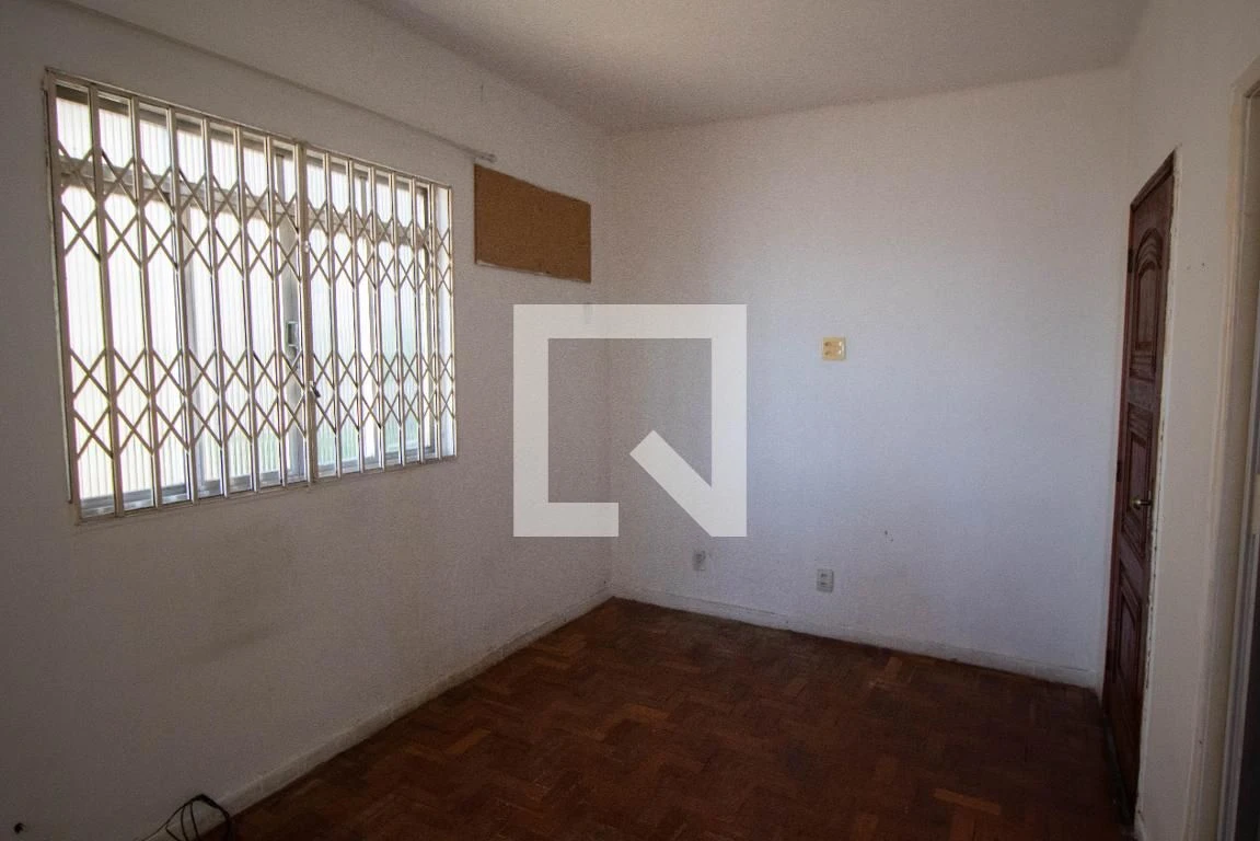 1-bedroom apartment with a private garden — photo 14