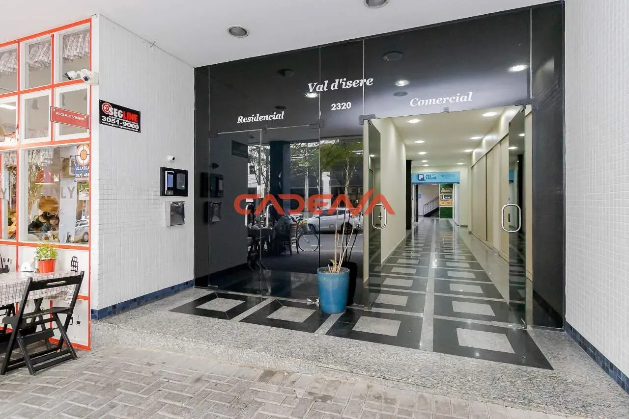 One-bedroom apartment with a washing machine — photo 4