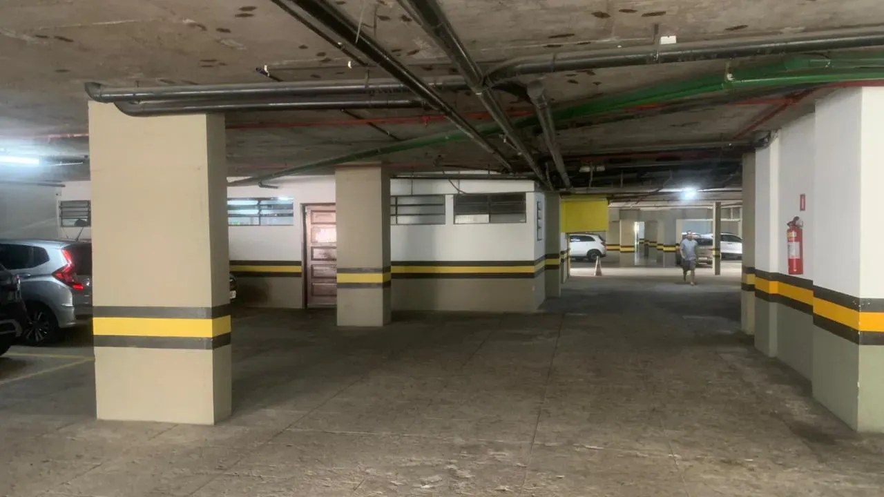 Apartamento mobiliado com cozinha fechada e 120 m² — photo 31