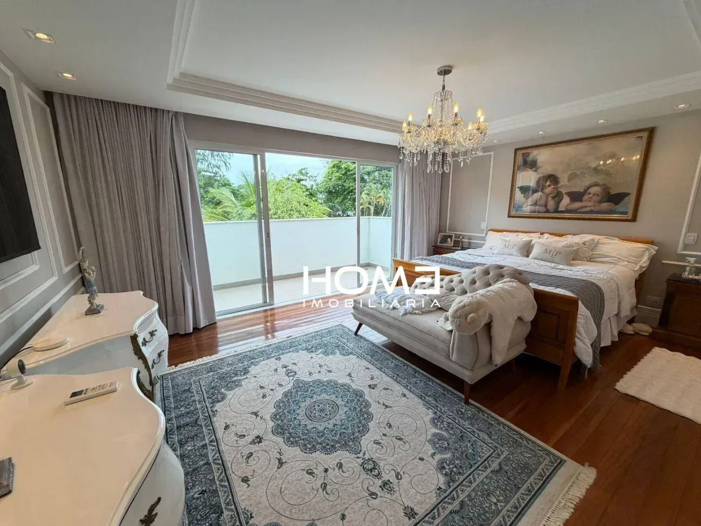 Furnished house with 6 en-suite bedrooms and barbecue — photo 82