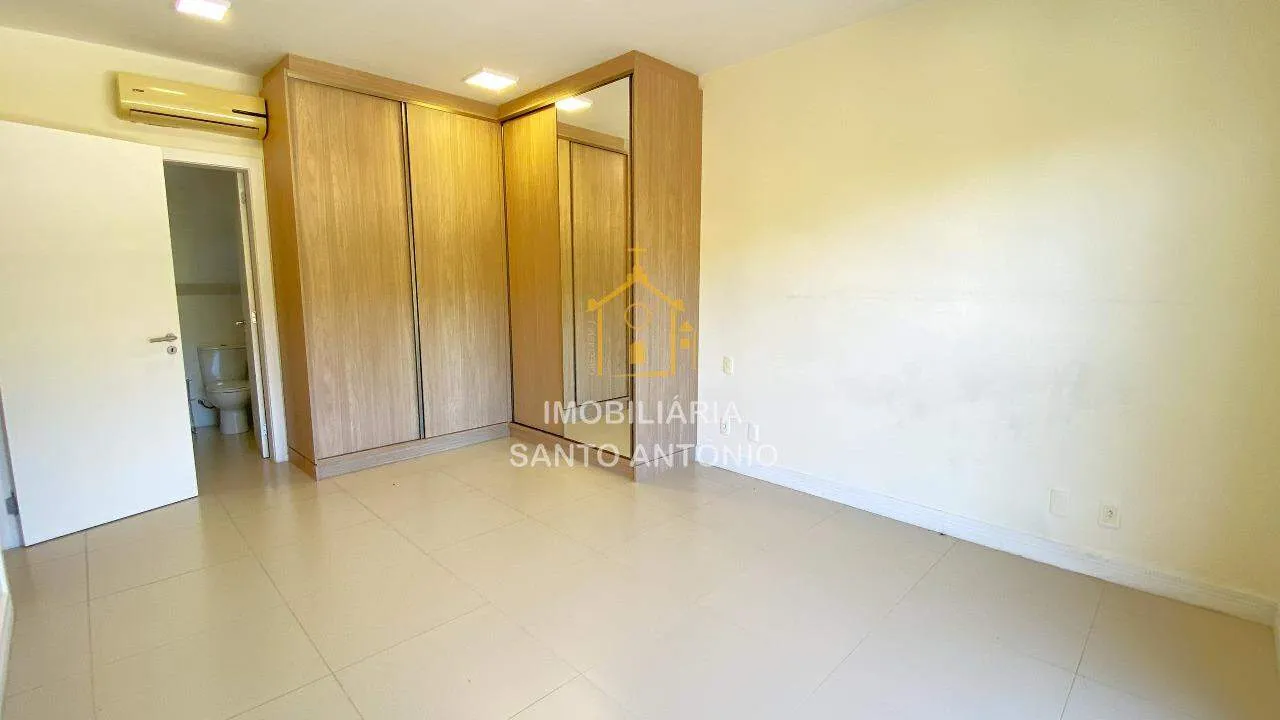 Condo house with 3 en-suite bedrooms and 4 baths, 190 m² — photo 15